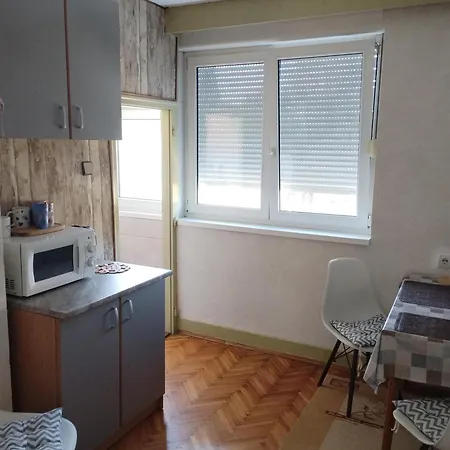 Petra Apartment *